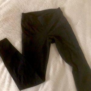 Lulemon Black leggings perfect condition size 6.